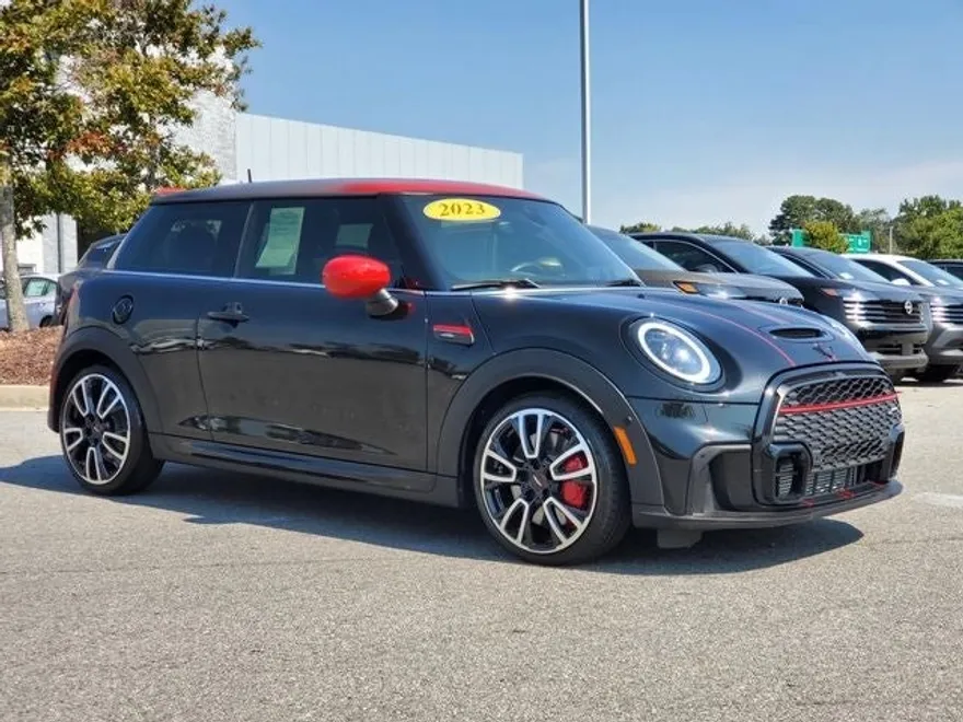 2023 Mini Cooper Hardtop John Cooper Works photo 1