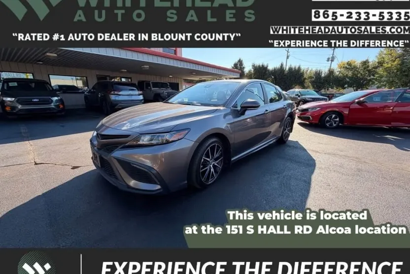 2023 Toyota Camry SE photo 1