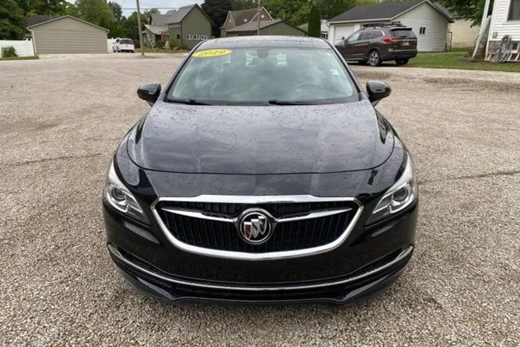 2019 Buick LaCrosse Essence photo 1