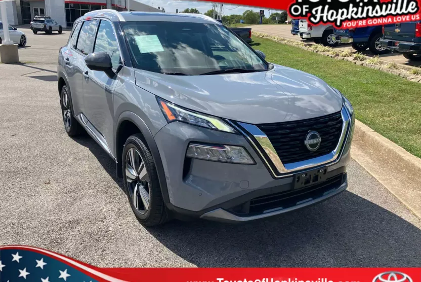 2023 Nissan Rogue SL photo 1