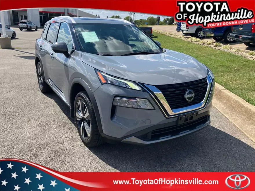 2023 Nissan Rogue SL photo 1