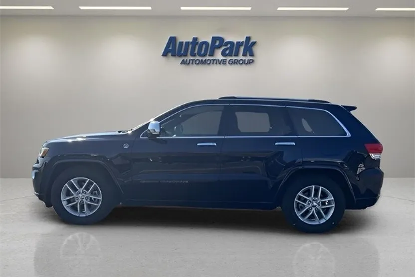 2017 Jeep Grand Cherokee Overland photo 1