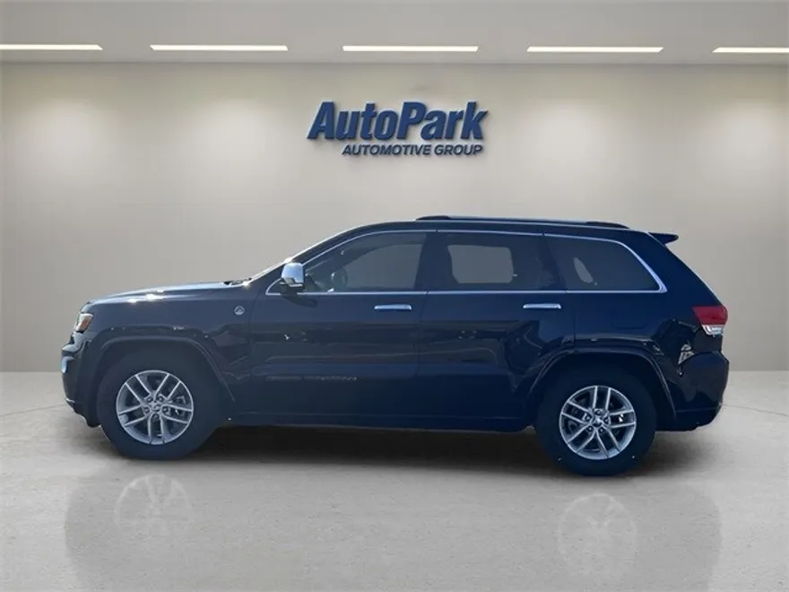 2017 Jeep Grand Cherokee Overland photo 1