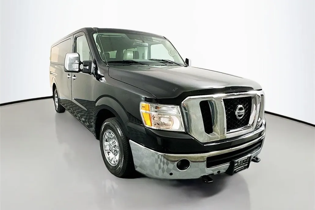 2019 Nissan NV3500 photo 1