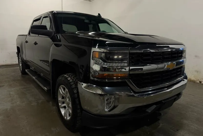 2016 Chevrolet Silverado 1500 LT photo 1