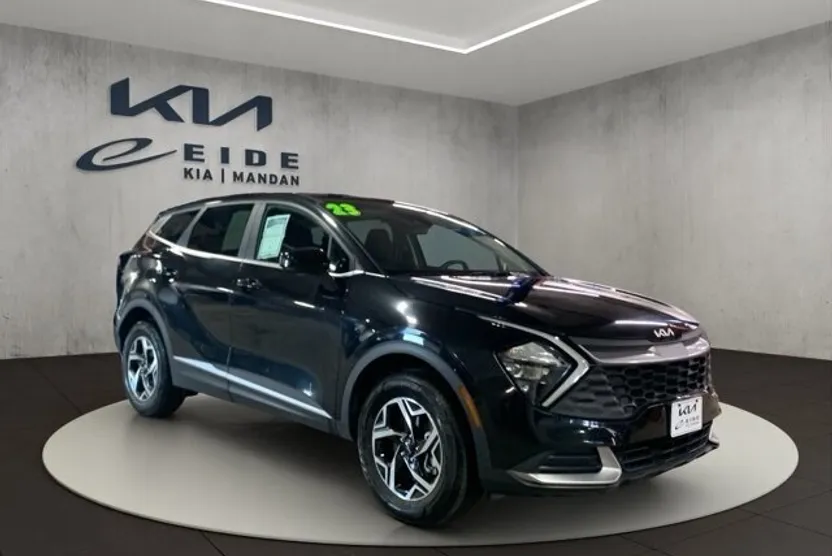 2023 Kia Sportage LX photo 1