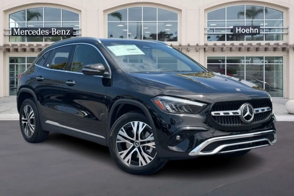 2025 Mercedes Benz GLA 250 4MATIC photo 1