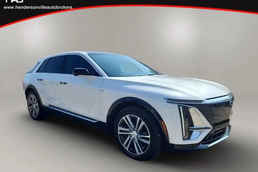 2024 Cadillac Lyriq Luxury Sport photo 1