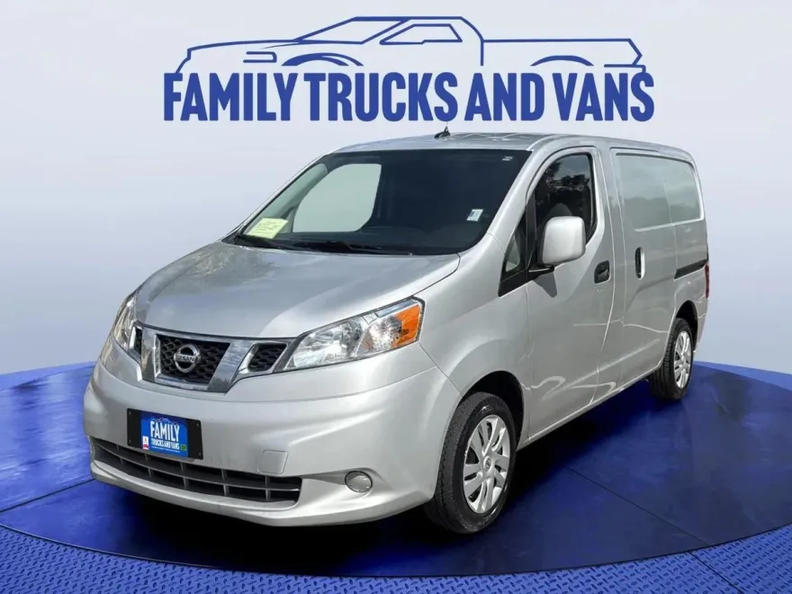 2019 Nissan NV200 SV photo 1