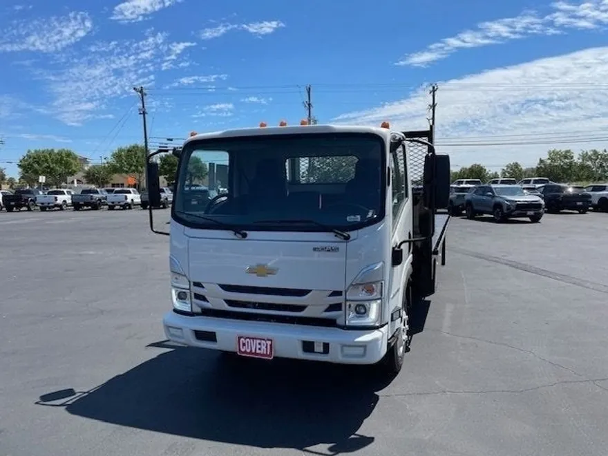 2024 Chevrolet Silverado 4500HD Base photo 1