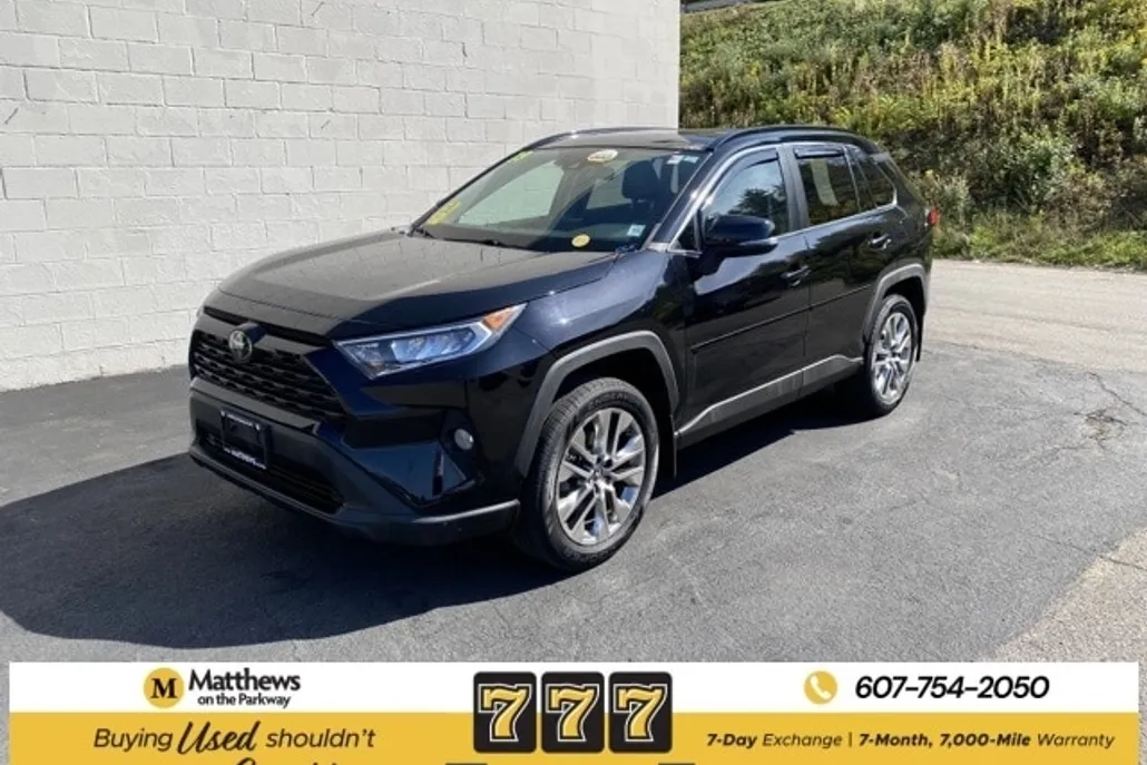 2019 Toyota RAV4 XLE Premium photo 1