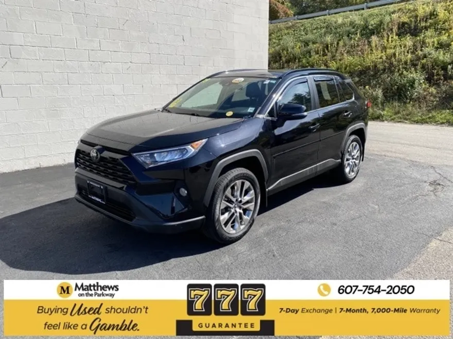 2019 Toyota RAV4 XLE Premium photo 1