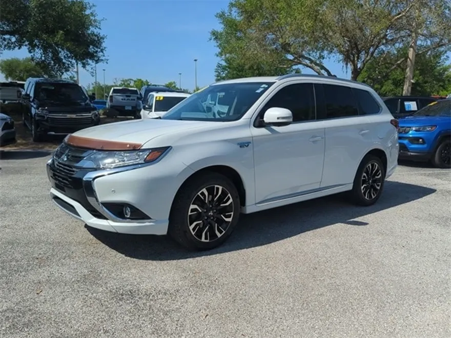 2018 Mitsubishi Outlander PHEV GT S-AWC photo 1