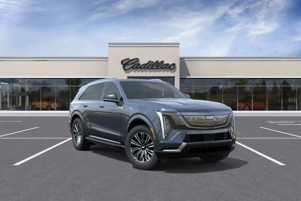 2026 Cadillac Escalade IQ Luxury photo 1