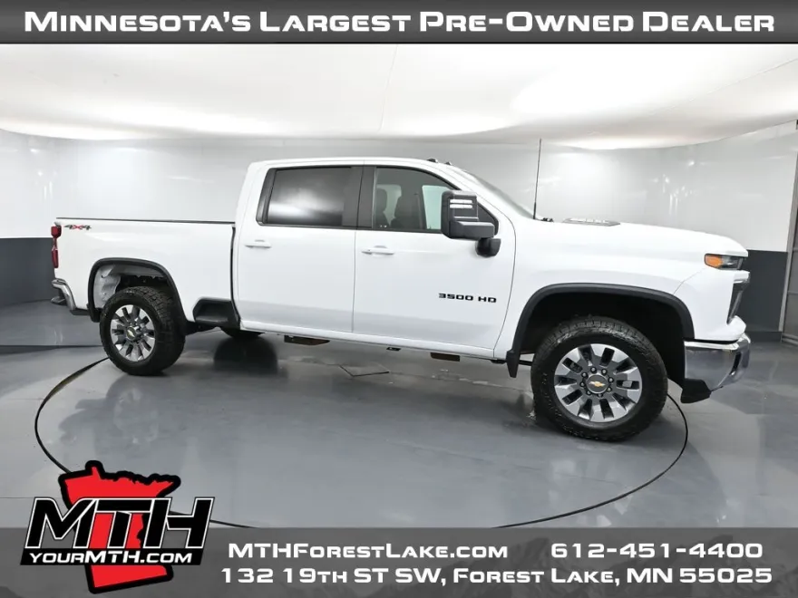 2024 Chevrolet Silverado 3500HD LT photo 1