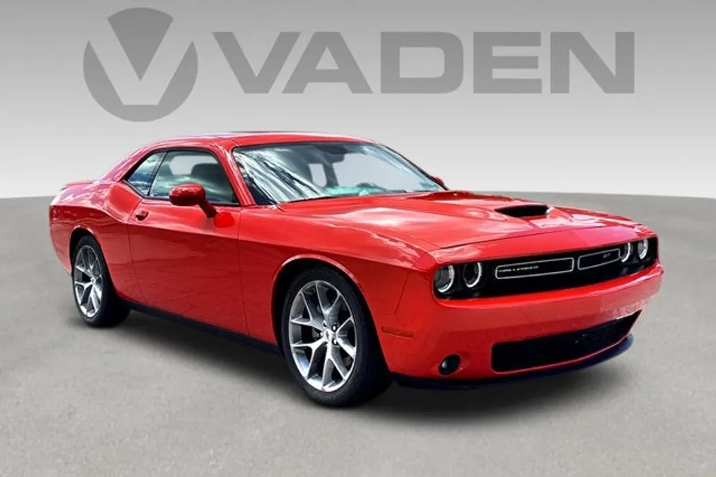 2022 Dodge Challenger GT photo 1
