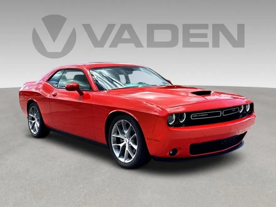 2022 Dodge Challenger GT photo 1