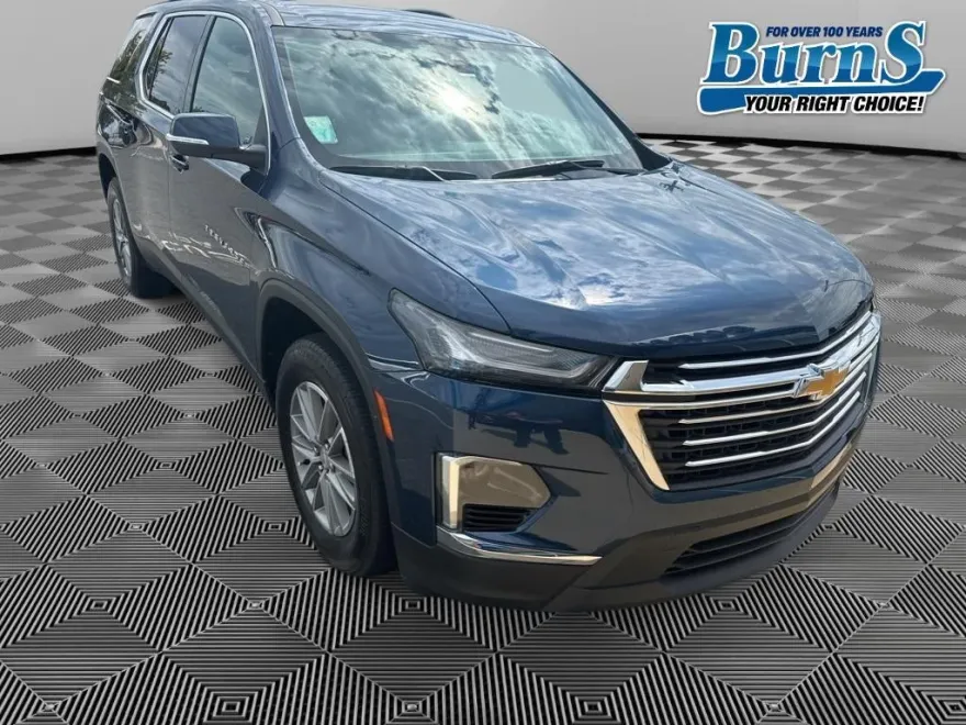 2023 Chevrolet Traverse Cloth photo 1