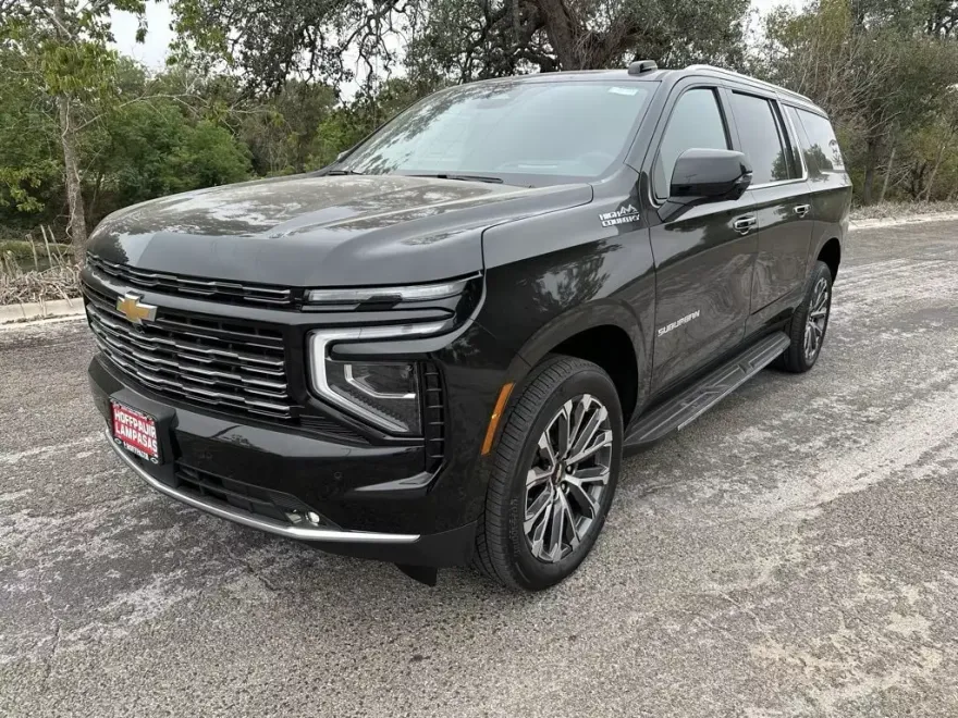 2026 Chevrolet Suburban High Country photo 1
