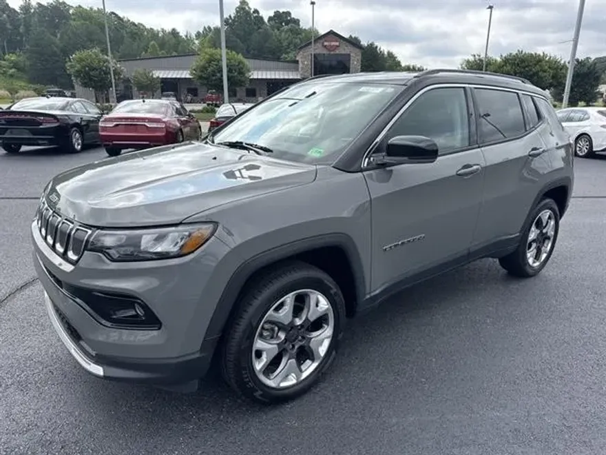 2022 Jeep Compass Limited photo 1