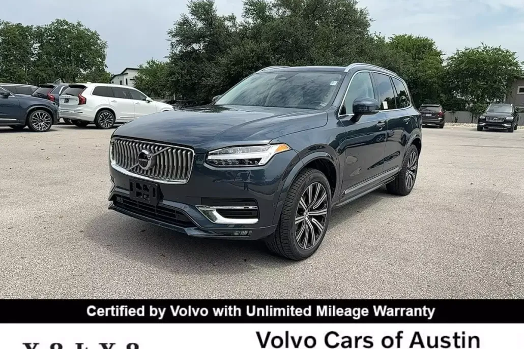 2023 Volvo XC90 AWD Plus photo 1