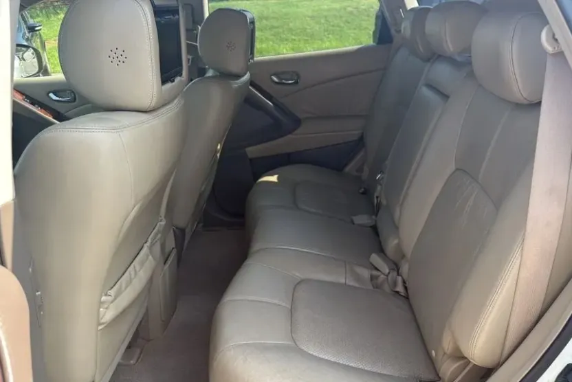 2009 Nissan Murano LE photo 1