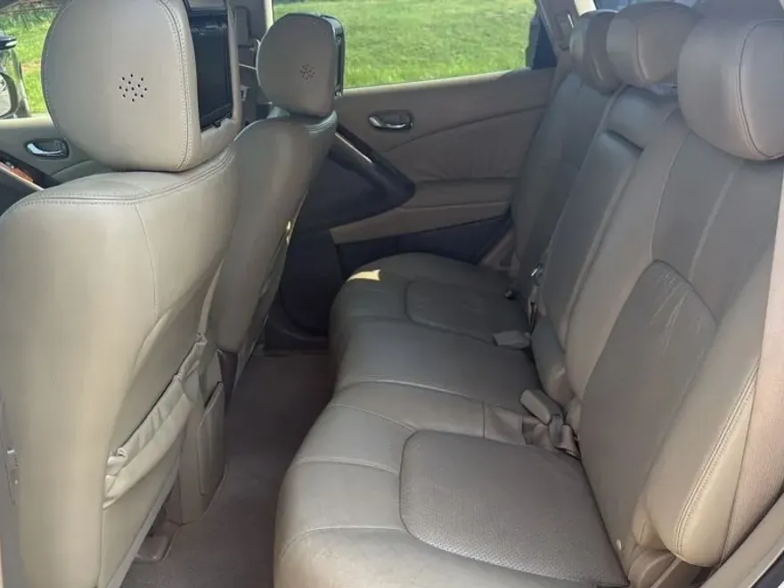 2009 Nissan Murano LE photo 1