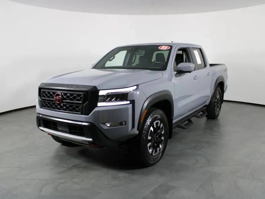 2023 Nissan Frontier PRO-4X photo 1