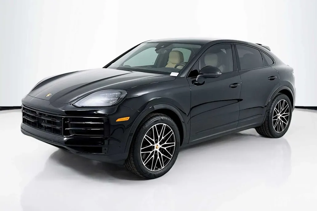 2026 Porsche Cayenne Coupe photo 1