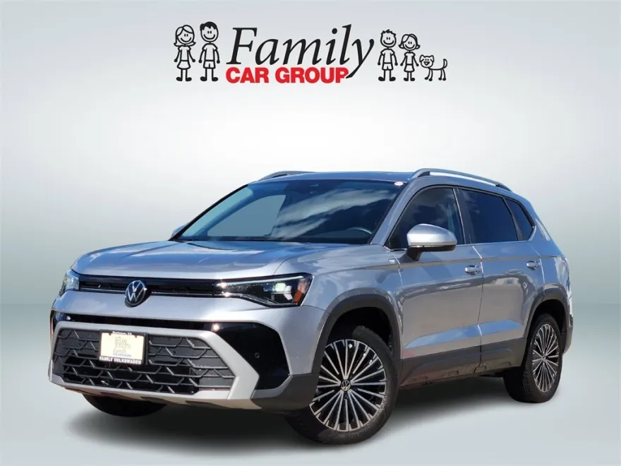 2025 Volkswagen Taos SE photo 1