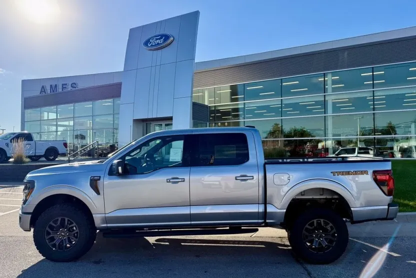 2025 Ford F-150 Tremor photo 1