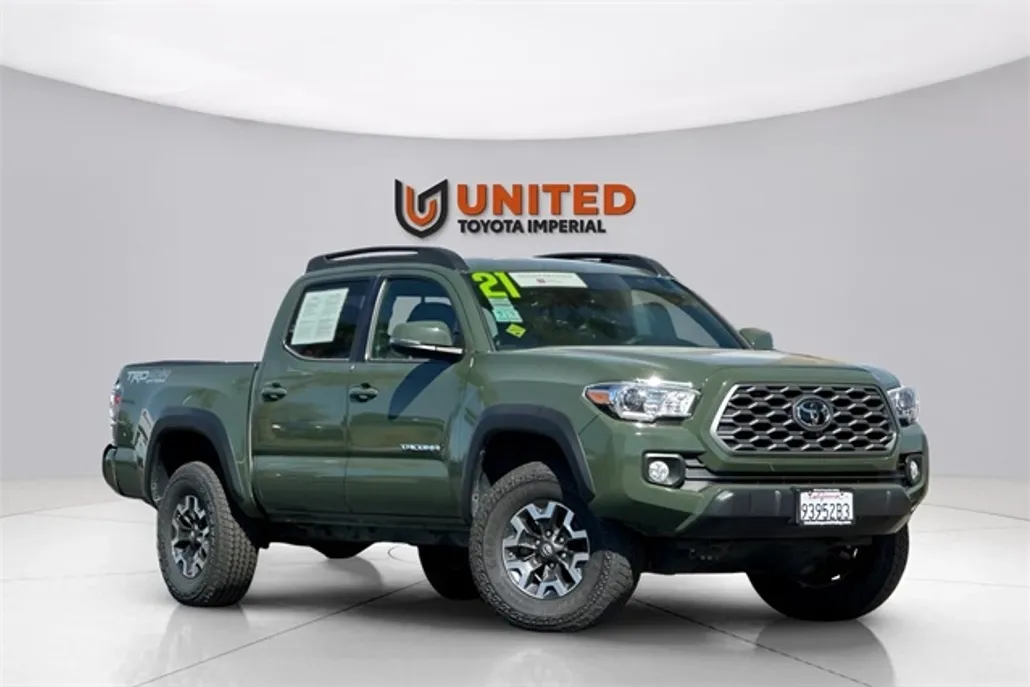 2021 Toyota Tacoma TRD Off-Road V6 photo 1