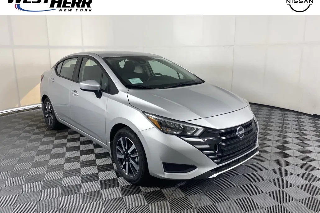2025 Nissan Versa 1.6 SV photo 1