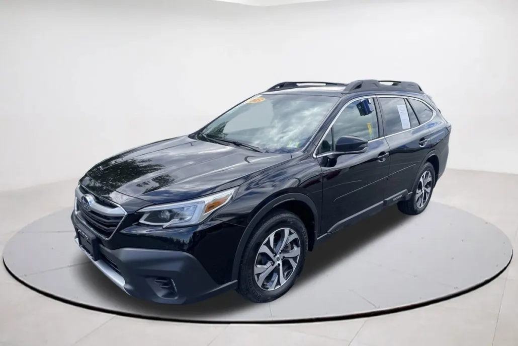 2022 Subaru Outback Limited photo 1