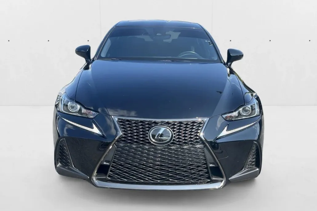 2019 Lexus IS 300 F SPORT photo 1