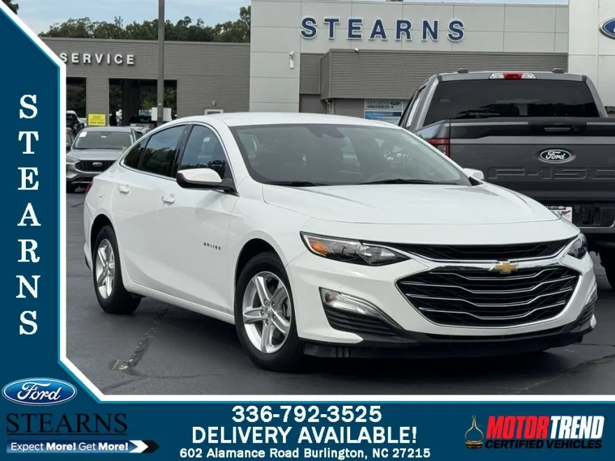 2023 Chevrolet Malibu LS photo 1