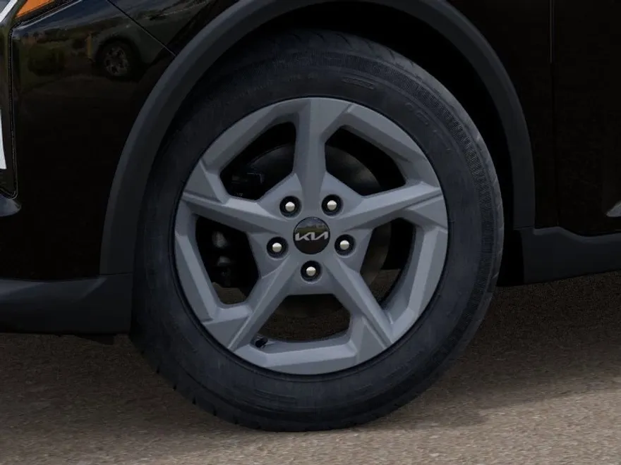 2025 Kia K4 LXS photo 1