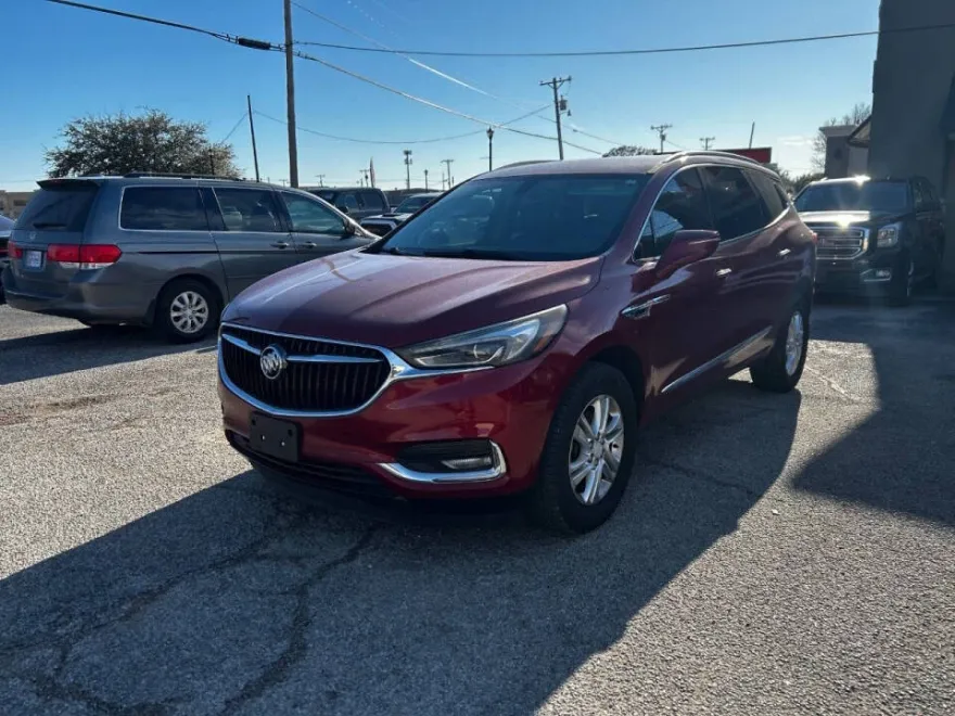 2018 Buick Enclave Essence photo 1