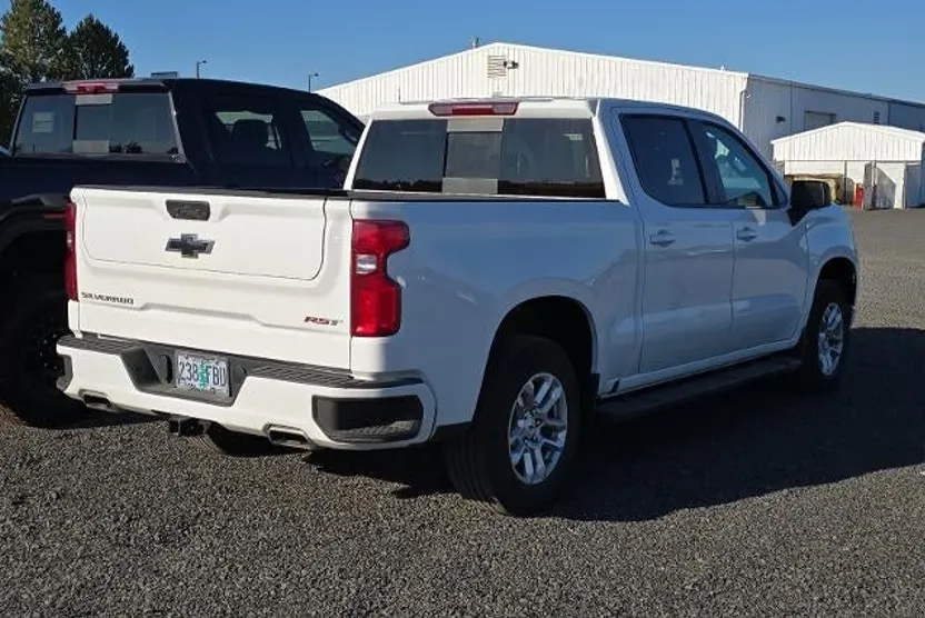 2024 Chevrolet Silverado 1500 RST photo 1