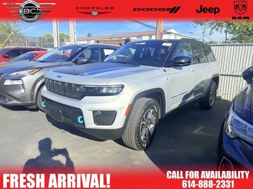 2023 Jeep Grand Cherokee Trailhawk 4xe photo 1