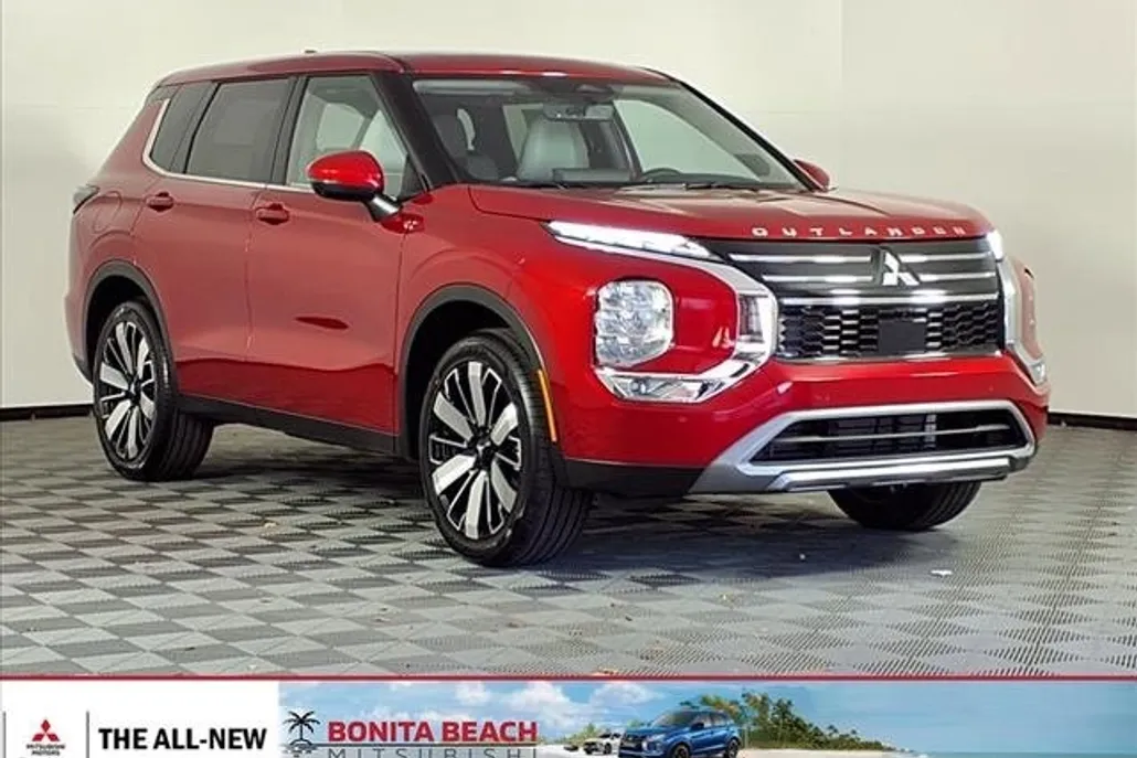 2025 Mitsubishi Outlander SE photo 1