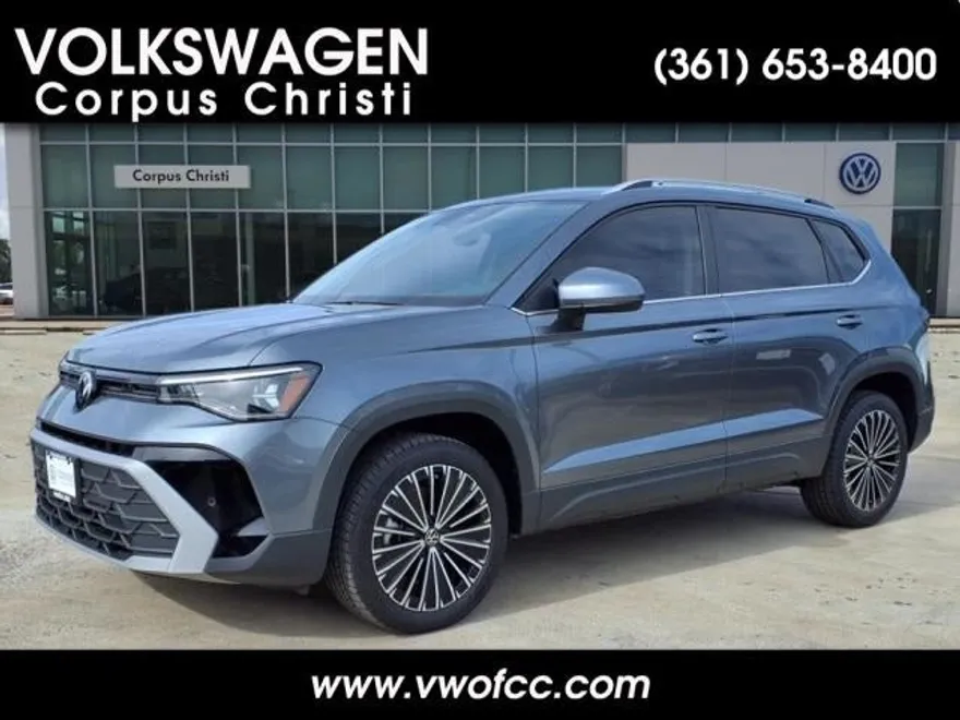 2025 Volkswagen Taos SE photo 1