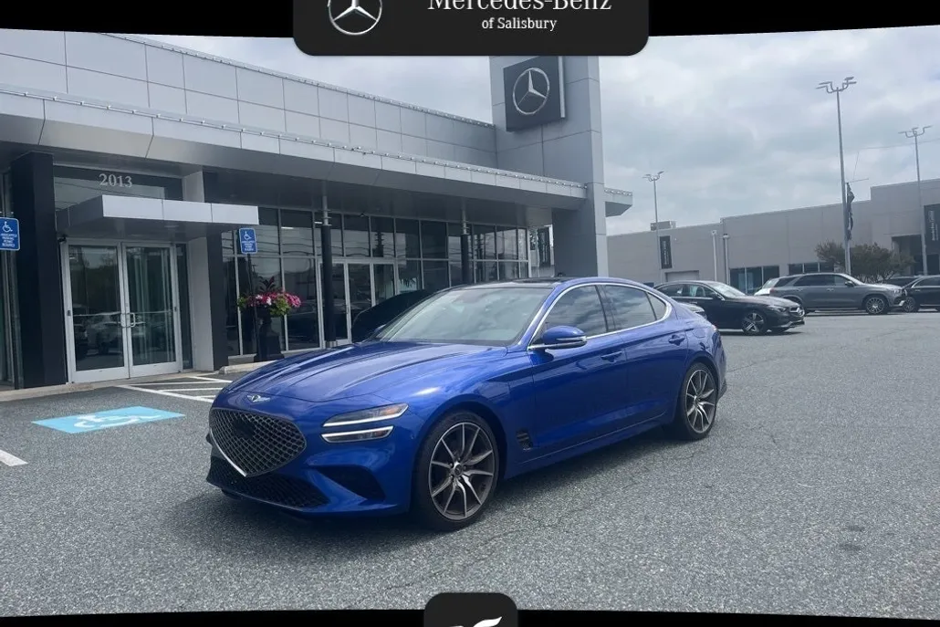 2022 Genesis G70 2.0T photo 1