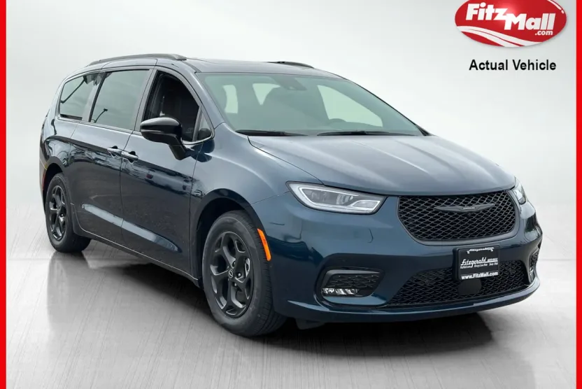 2025 Chrysler Pacifica Hybrid S Appearance photo 1
