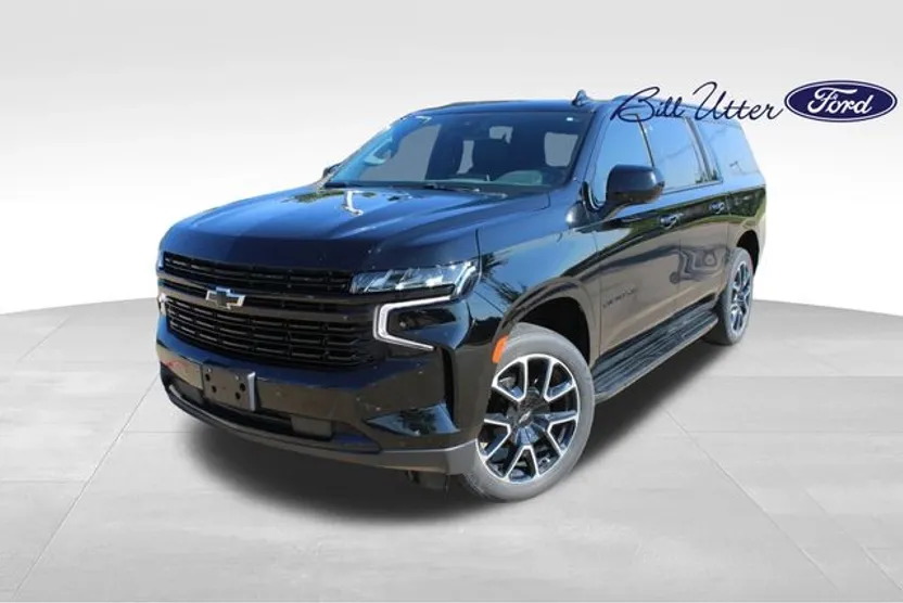 2023 Chevrolet Suburban RST photo 1