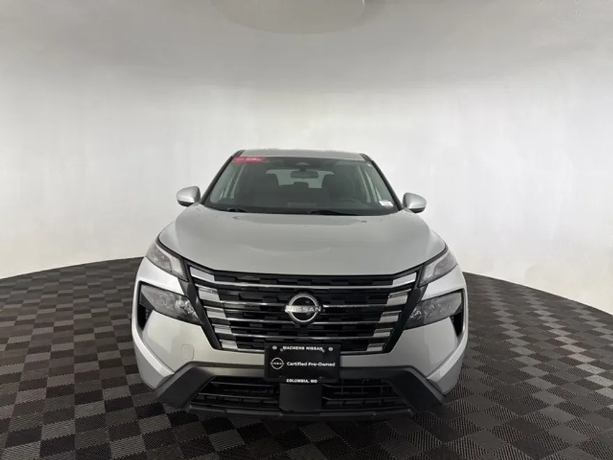 2024 Nissan Rogue SV photo 1