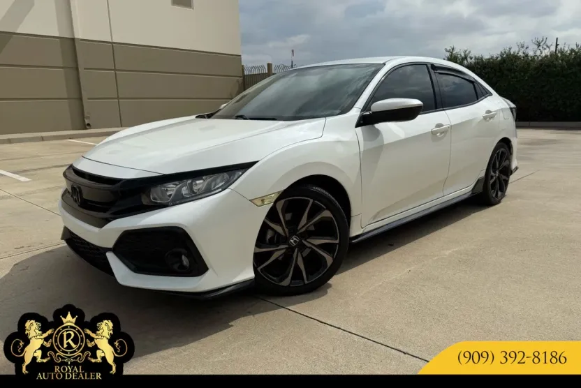 2019 Honda Civic Hatchback Sport photo 1