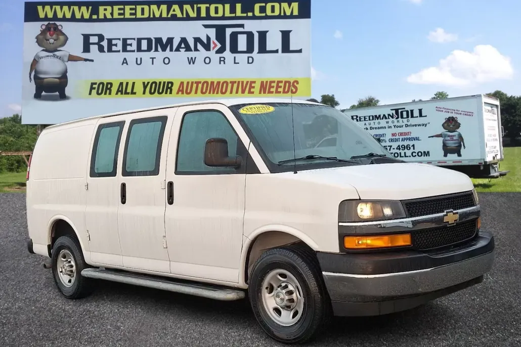 2023 Chevrolet Express 2500 Cargo photo 1