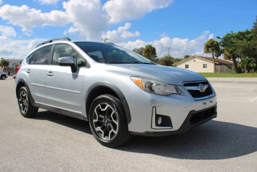 2016 Subaru Crosstrek Premium photo 1