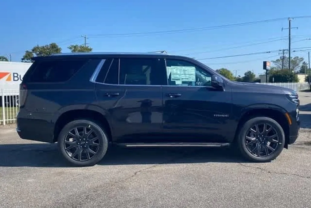 2026 Chevrolet Tahoe LT photo 1